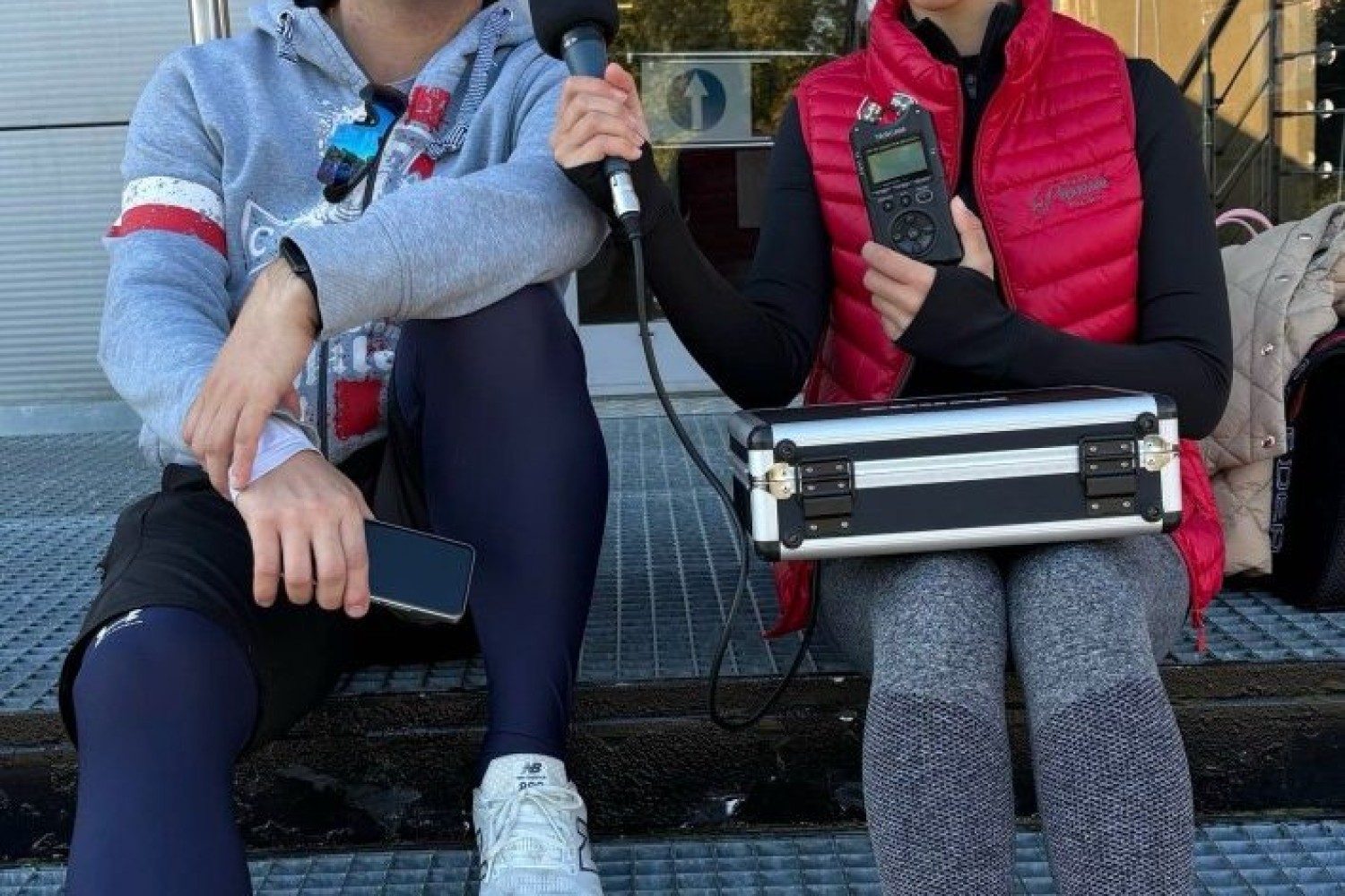 Marta Dawidowska i Marcin Orocz nagrywajacy podcast "inspirujący dla młodych"