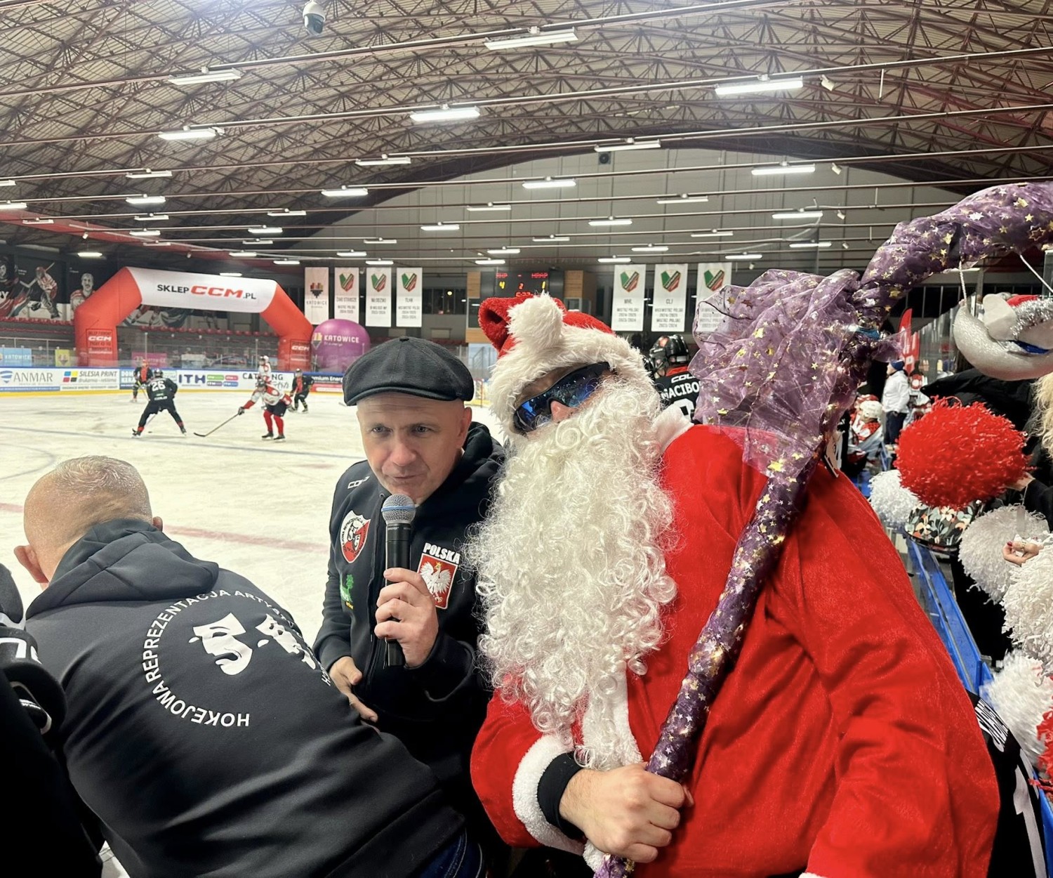 Przemysław Skowron z Mikołajem Hokej od Serca